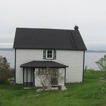 Villa Wolf Cove Retreat House Amherst Cove Exterior foto